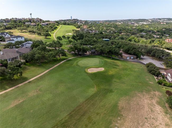 403 Hazeltine Dr, House other with 4 bedrooms, 3 bathrooms and 4 parking in Lakeway TX | Image 28