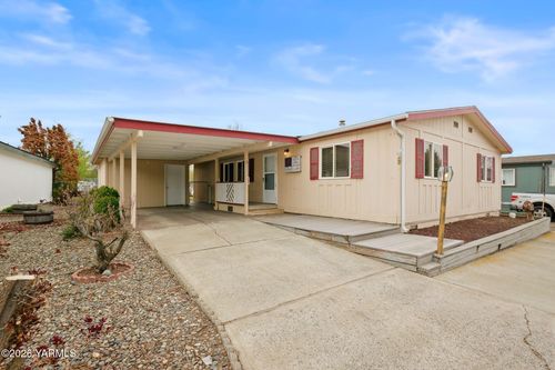 3701 Gun Club Rd, Yakima, WA, 98901-9514 | Card Image