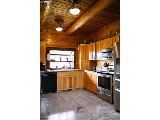 95787 Territorial Hwy, House other with 5 bedrooms, 2 bathrooms and 2 parking in Monroe OR | Image 23