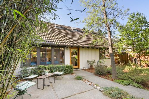 2406 Overhill Ln, Davis, CA, 95616-3049 | Card Image