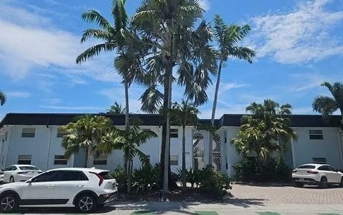 apt-17-1470 N Dixie Hwy, Fort Lauderdale, FL, 33304-1203 | Card Image