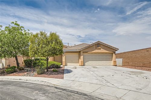 7141 Longhorn Cattle St, North Las Vegas, NV, 89084-5212 | Card Image