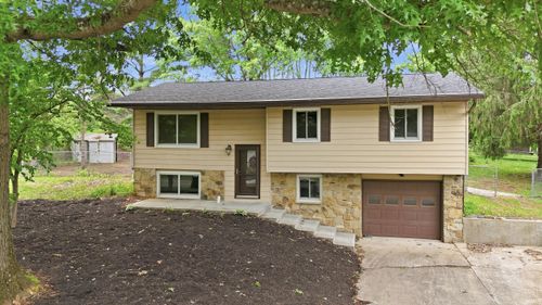 110 S Pine Cone Ct, Ellettsville, IN, 47429-1008 | Card Image