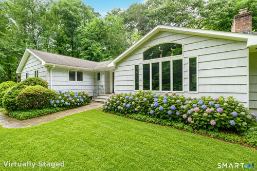 80 Wake Robin Ln, Stamford, CT, 06903-4610 | Card Image