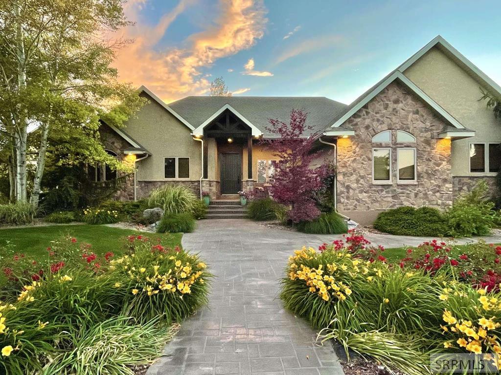 Clearfield Ln, Ammon, ID 83406