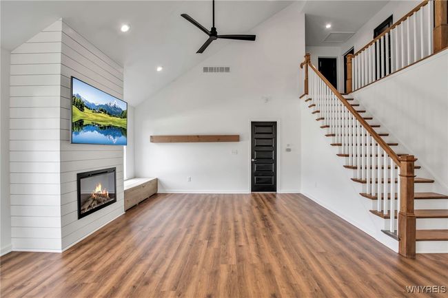 6 Rolling Woods Ln, House other with 6 bedrooms, 3 bathrooms and null parking in West Seneca NY | Image 17