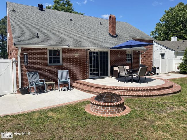 612 Blaney St, House other with 4 bedrooms, 2 bathrooms and null parking in Clinton NC | Image 25
