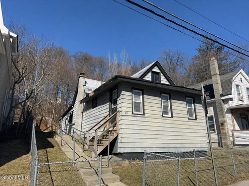 839 5th Street, Rensselaer, NY, 12144 | Card Image