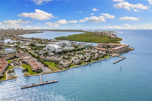 c-4x-1215 Edington Pl, MARCO ISLAND, FL, 34145-2015 | Card Image