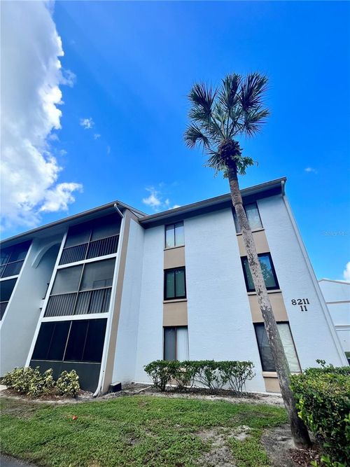 41-8211 Sun Spring Cir, Orlando, FL, 32825-4714 | Card Image