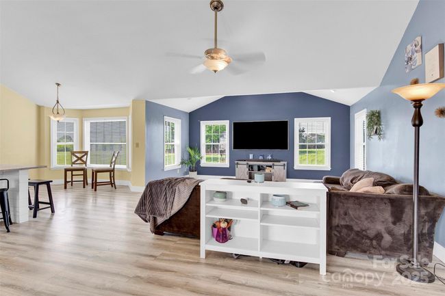 Great Room | Image 13