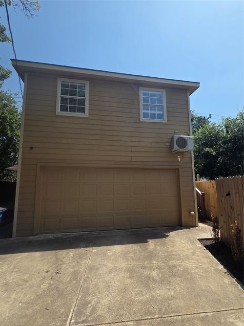 2740 Burlington Blvd, Dallas, TX, 75211-5217 | Card Image