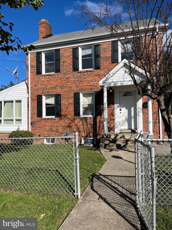 Bonita St, Suitland, MD 20746