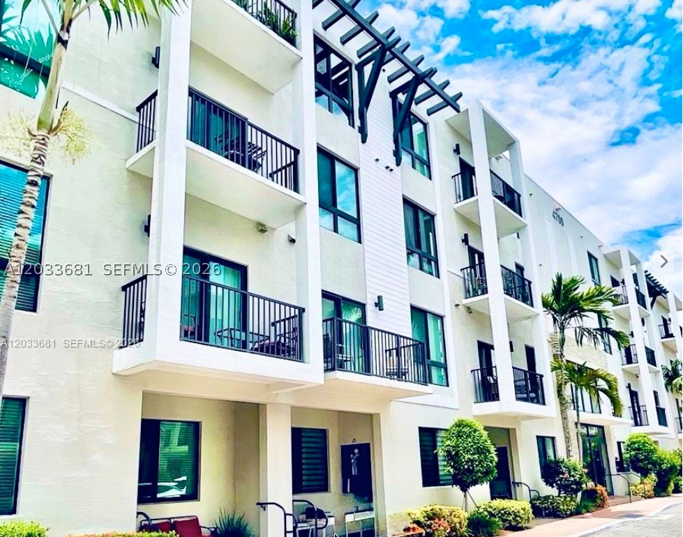 Residential in Doral