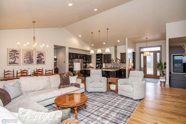Great Room | Image 12