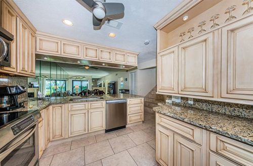 1-6260 Sun Blvd, St Petersburg, FL, 33715-1009 | Card Image