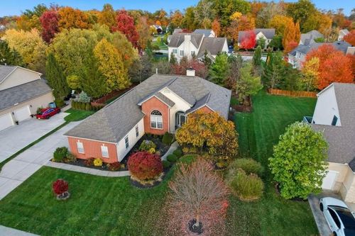 2251 Tucker Trl, Lewis Center, OH, 43035-8113 | Card Image