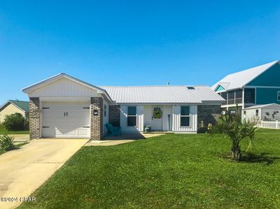 311 Hatley Drive, House other with 3 bedrooms, 2 bathrooms and null parking in Mexico Beach FL | Image 1