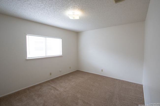 8322 Pine Meadow Dr, House other with 3 bedrooms, 2 bathrooms and null parking in Converse TX | Image 13