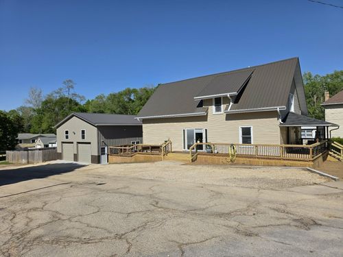 102 E State Street, MOUNT CARROLL, IL, 61053 | Card Image