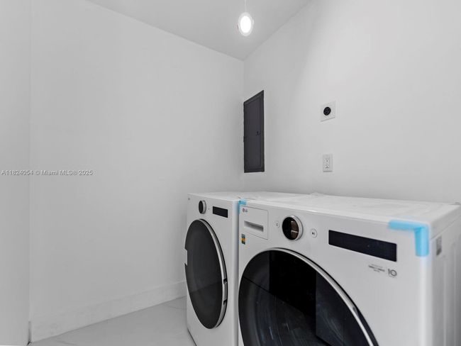 1007 Citrus Isle, House other with 4 bedrooms, 3 bathrooms and null parking in Fort Lauderdale FL | Image 50