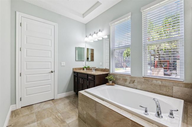 6007 Quartz Lake Way, House other with 4 bedrooms, 4 bathrooms and null parking in LITHIA FL | Image 20