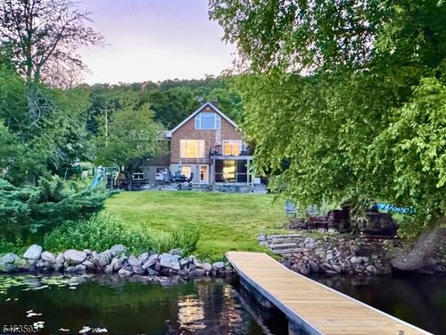 2 Bonning Rd, Newton, NJ, 07860-4946 | Card Image