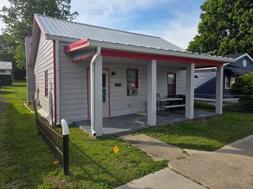 406 S Walnut St, Rising Sun, IN, 47040-1146 | Card Image