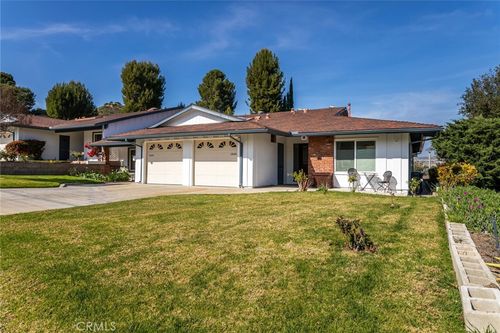 19335 Oak Crossing Rd, Newhall, CA, 91321-1458 | Card Image