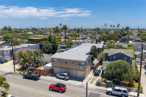 3700 E 4th St, Long Beach, CA, 90814-1623 | Card Image