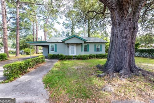 1406 Myers Ave, Waycross, GA, 31503-4836 | Card Image