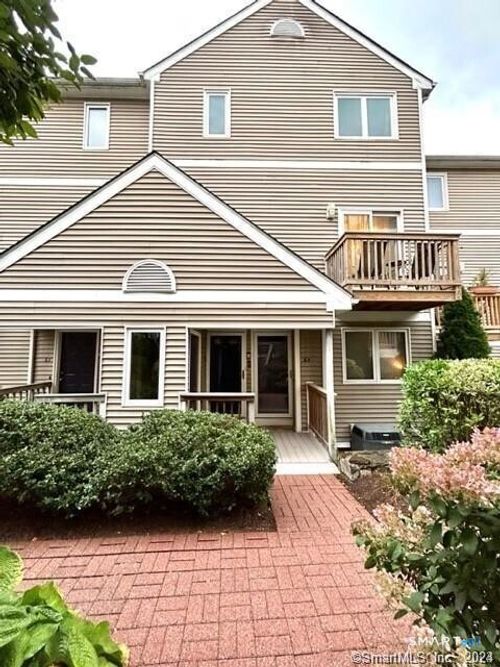 63-63 Glenrock Road, Norwalk, CT, 06850 | Card Image