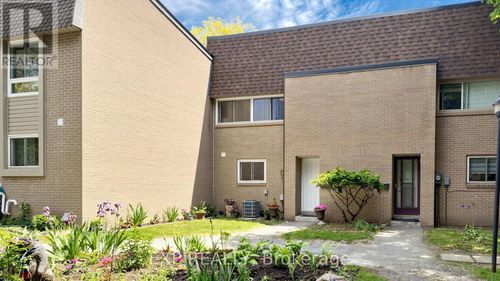 78-1235 Radom Street, Pickering (Bay Ridges), ON, L1W1J3 | Card Image