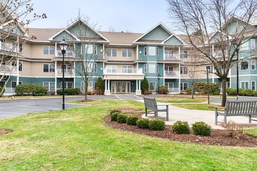 316-65 Hawthorne Dr, Bedford, NH, 03110-6957 | Card Image