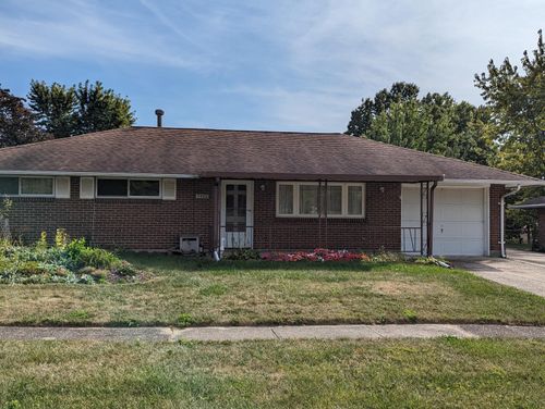 5560 Fishburg Rd, Huber Heights, OH, 45424-4269 | Card Image