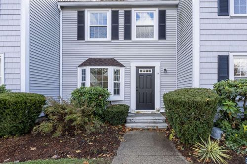 unit-18-15 Culver St, Plaistow, NH, 03865-2750 | Card Image