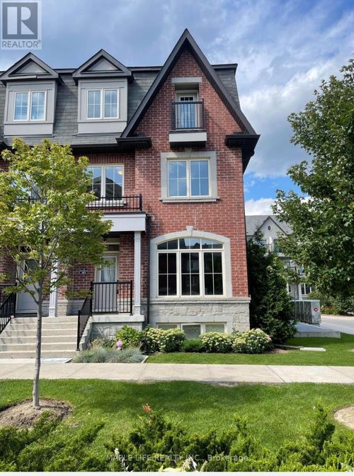 8-12 Eaton Park Lane, Scarborough, ON, M1W0A5 | Card Image