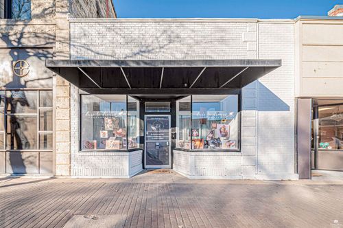 818 N Washington St, Junction City, KS, 66441-2447 | Card Image