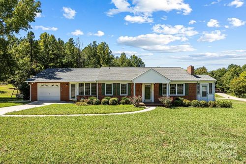 4462 Flat Creek Rd, Heath Springs, SC, 29058-8601 | Card Image