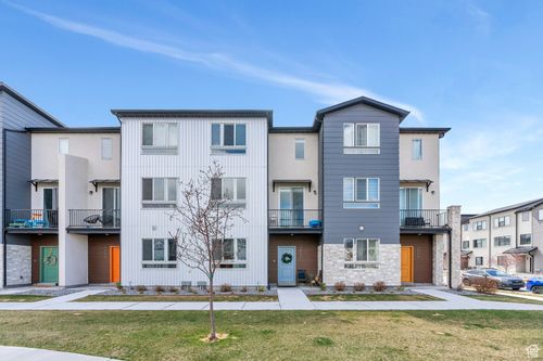 1052 W 400 S, American Fork, UT, 84003-3330 | Card Image