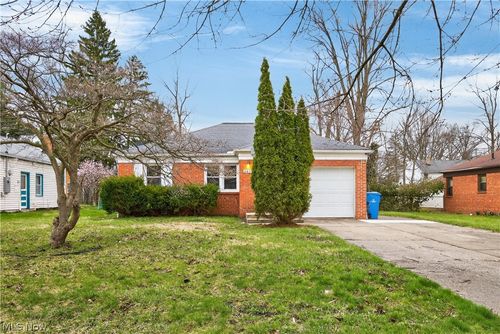 5407 Porter Rd, North Olmsted, OH, 44070-4248 | Card Image