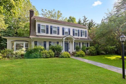 16 Barney Park, Irvington, NY, 10533-1601 | Card Image
