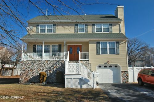 711 Edmunds Ave, Union Beach, NJ, 07735-2625 | Card Image
