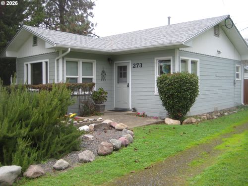 273 Crest Dr, Myrtle Creek, OR, 97457-8622 | Card Image