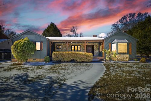 402 Pennton Ave Sw, Lenoir, NC, 28645-5740 | Card Image