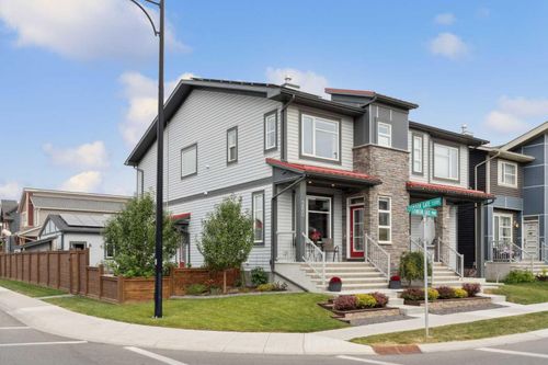 280 Chinook Gate Park Sw, Airdrie, AB, T3B4V3 | Card Image