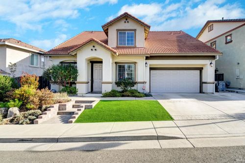 2189 Yellow Rose Cir, Fairfield, CA, 94534-3484 | Card Image
