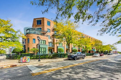 unit-309-131 W Adelaide St, Elmhurst, IL, 60126-3393 | Card Image