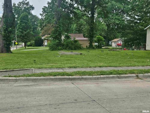 po-bo-0000 Duquoin St, Benton, IL, 62812 | Card Image