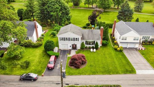 50 Vernon Dr, Scarsdale, NY, 10583-6124 | Card Image